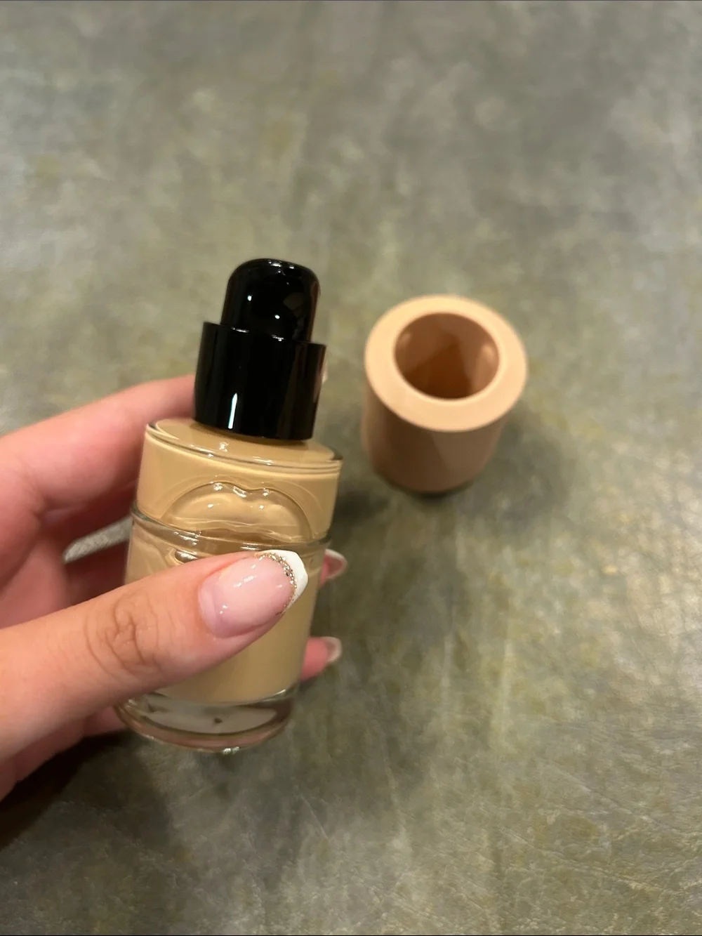 Makeup Forever HD Skin-Balancing & perfecting Foundation - Ecru
